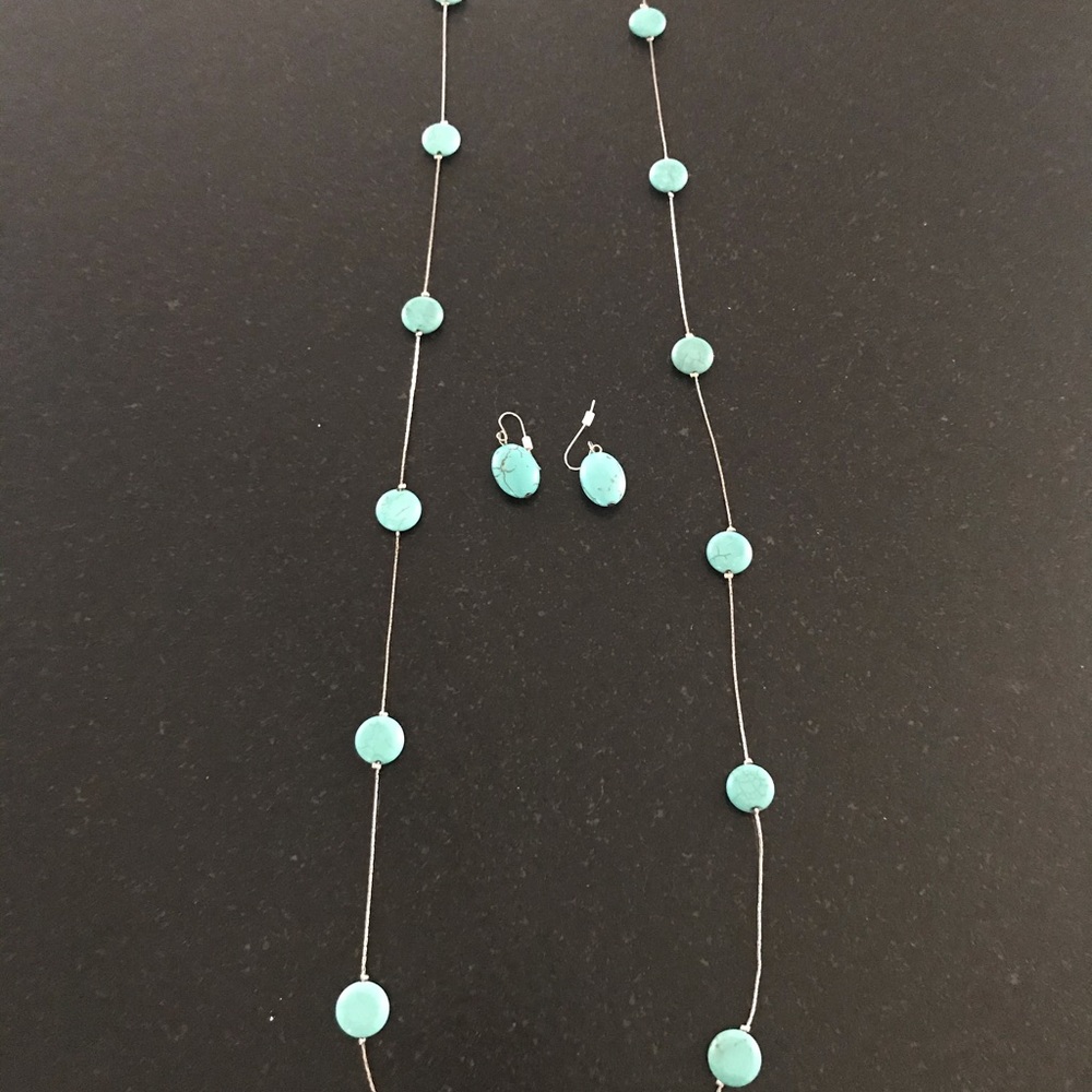 Necklace and earrings set